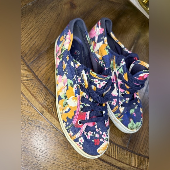 BOBS / Floral Canvas Sneakers Size 9.5 - Picture 2 of 5